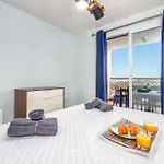 Relax In Our Luxury - Terrace, Pool & Parking 阿尔加德萨